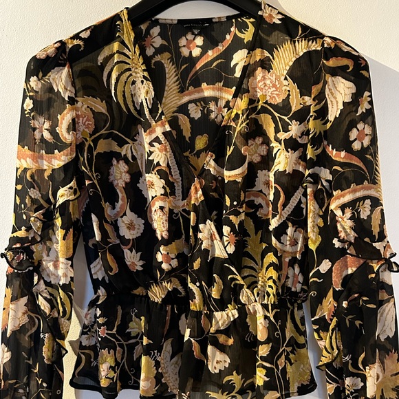 Guess long sleeved shirt. Black with gold flowers pattern. XSmall. - Picture 1 of 3